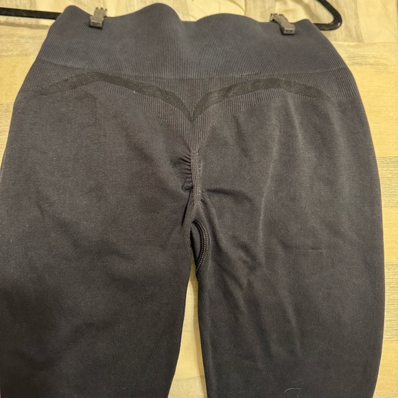 Gymshark Athletic Legging - Picture 2 of 2